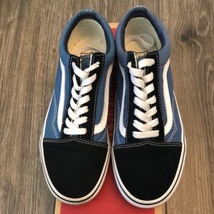 Old skool navy/black vans💙🖤